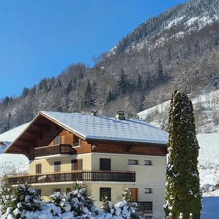 Apartment Spacieux 4 Avec Balcon Et Wifi, Proche Chatel Et La Chapelle *